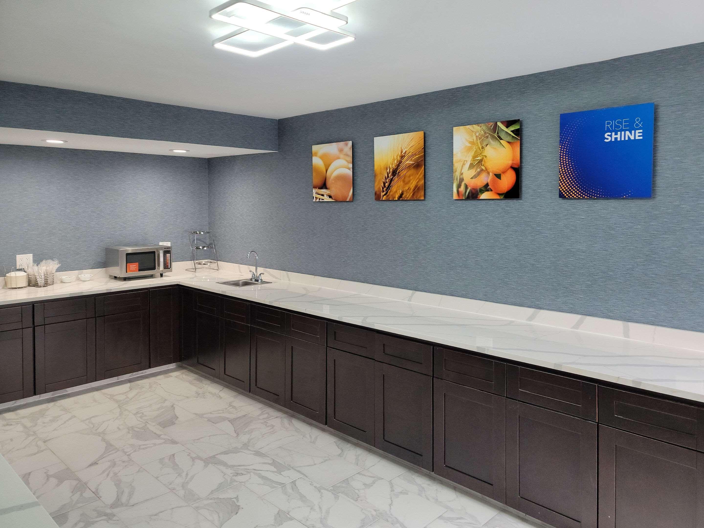 Comfort Inn & Suites Wyomissing-Reading Esterno foto