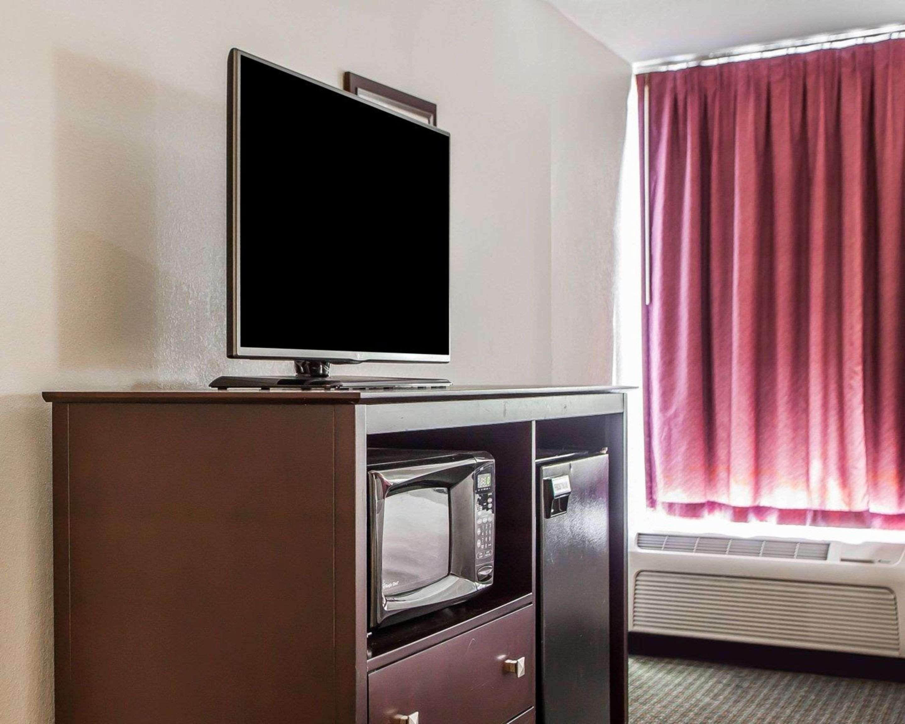 Comfort Inn & Suites Wyomissing-Reading Esterno foto