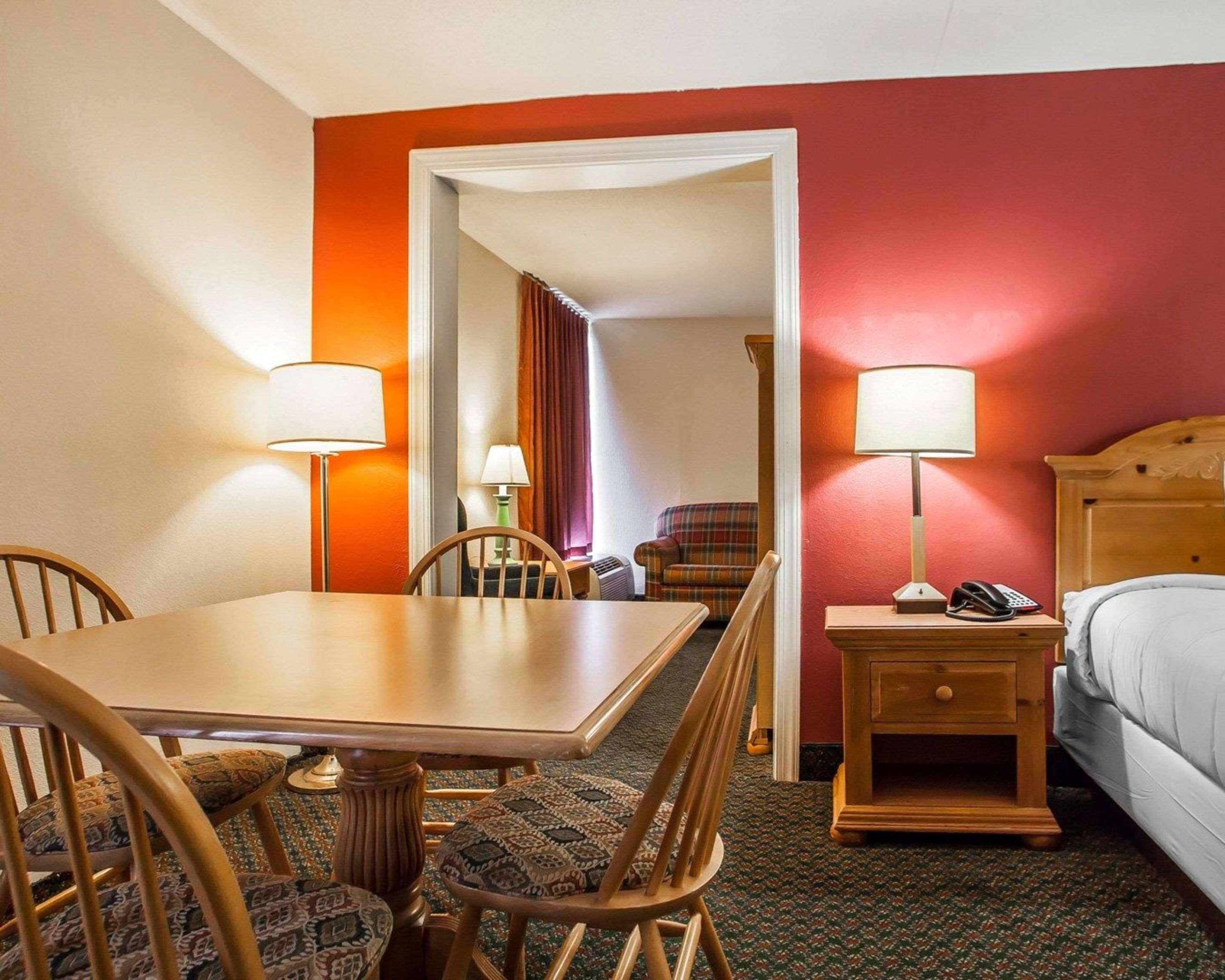 Comfort Inn & Suites Wyomissing-Reading Esterno foto
