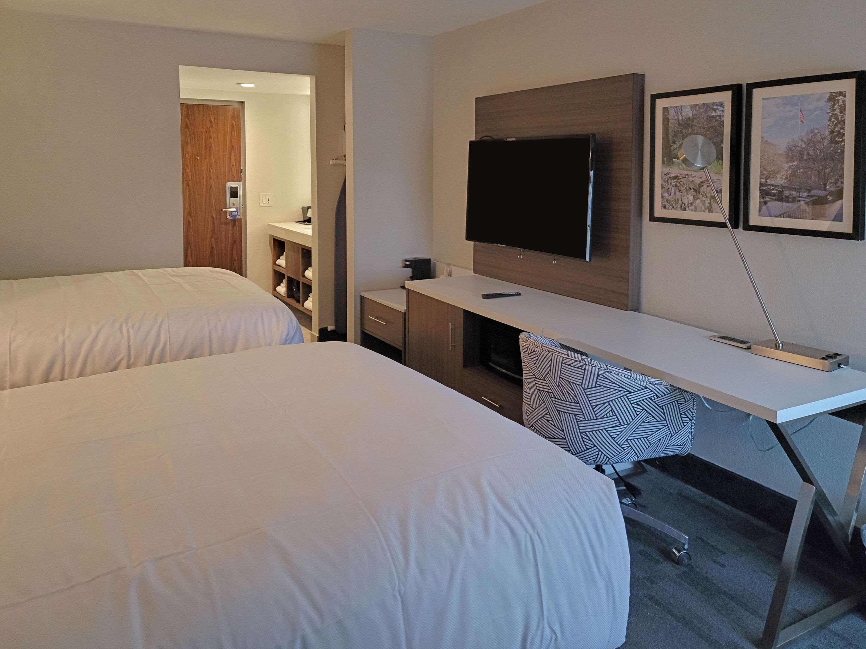 Comfort Inn & Suites Wyomissing-Reading Esterno foto