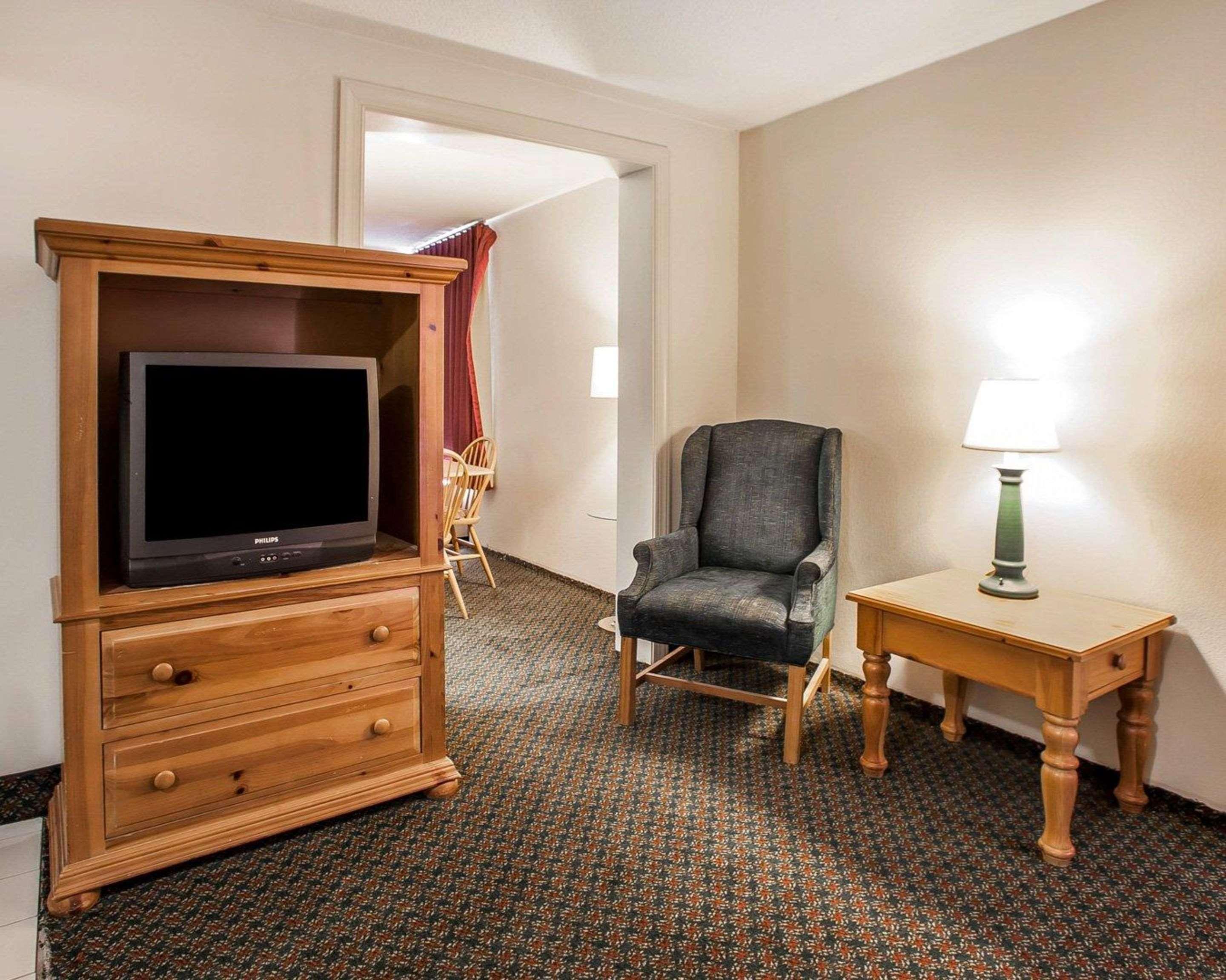 Comfort Inn & Suites Wyomissing-Reading Esterno foto